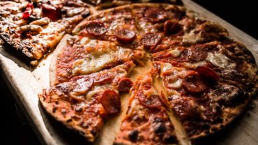 Best Pizza Stone for A Gas Grill in 2024