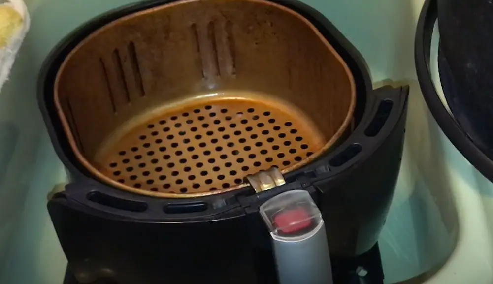 How To Clean Grease From Air Fryer Basket