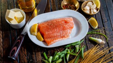 Best Fillet Knives for Salmon in 2024