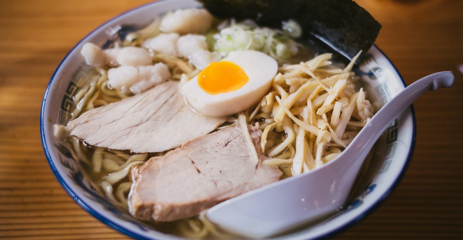 how-to-cook-egg-into-ramen