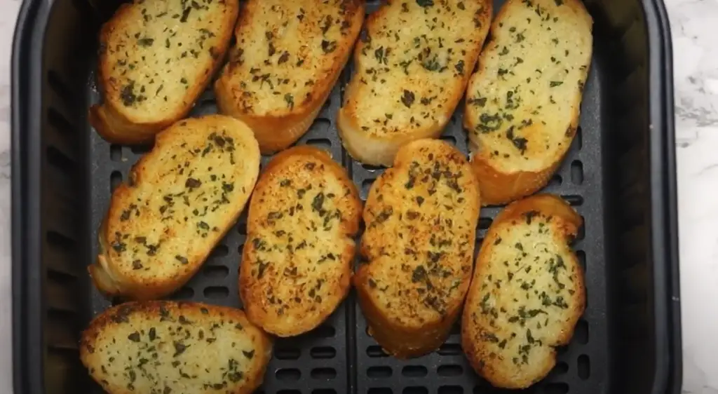 How Long To Cook Frozen Garlic Bread In An Air Fryer