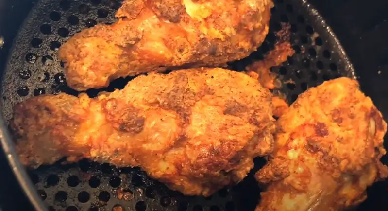 How to Fry Chicken in a Chefman Air Fryer - Restaurant Stella