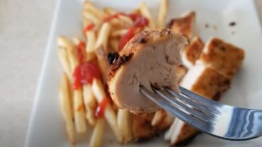 How Long to Cook a Bone-In Chicken Breast in an Air Fryer