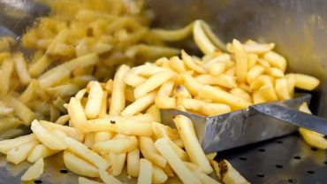How Long to Reheat Fries in Air Fryer?