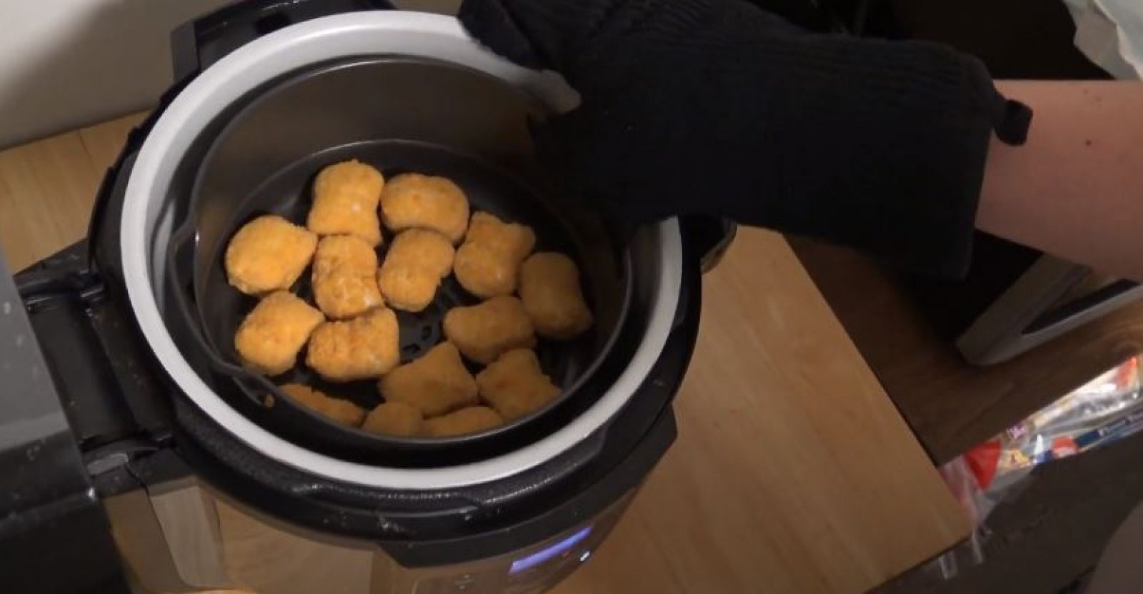 How to Cook Frozen Chicken Nuggets and French Fries in Air Fryer