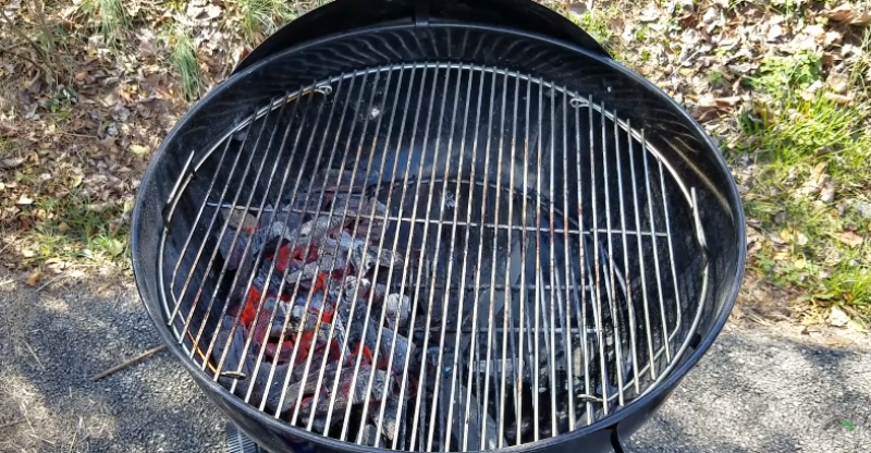 How to Use the Vents on a Charcoal Grill