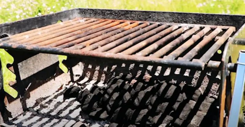 How To Use A Public Grill