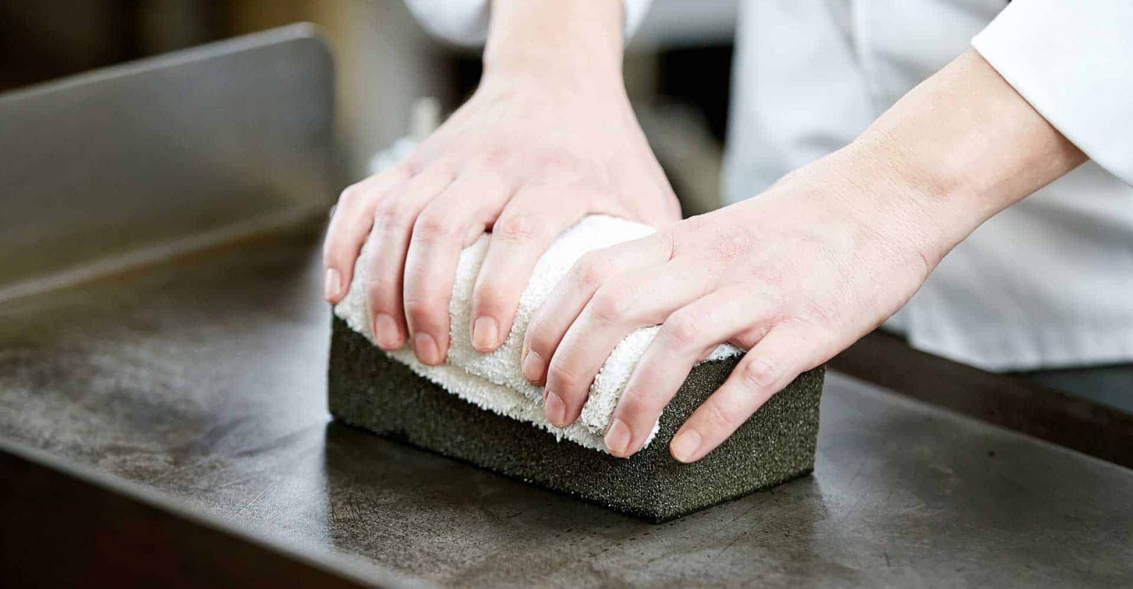 How to Clean a Griddle with a Grill Brick