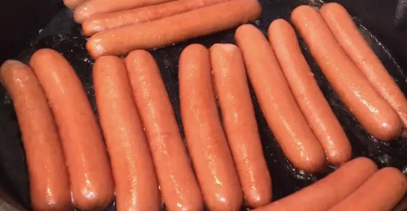 How to Grill Hotdogs on Stove