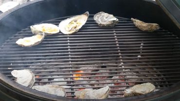 How to Steam Oysters on The Grill