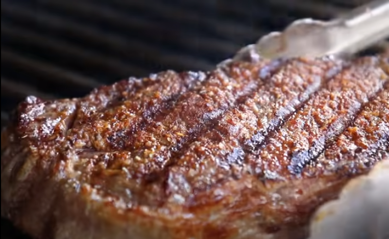 What is the Best Grilling Temperature for Steak