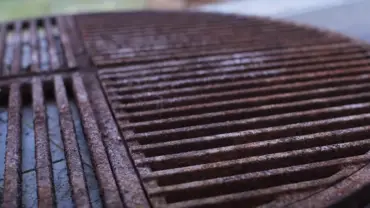 How to Get Rust Off Cast Iron Grill Grates