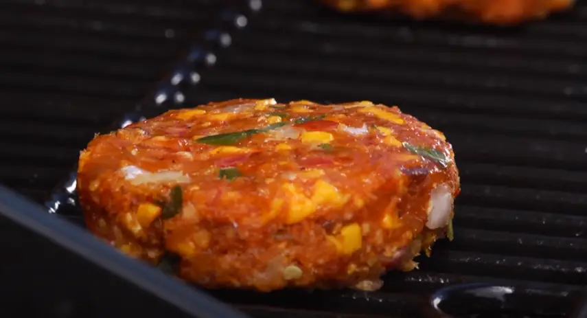 How to Grill a Salmon Burger