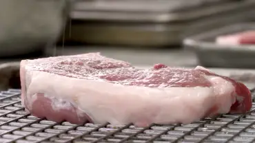 How Long to Grill Pork Chops on a Gas Grill