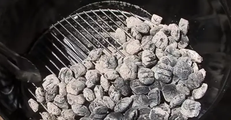 How Much Charcoal To Use In A Grill