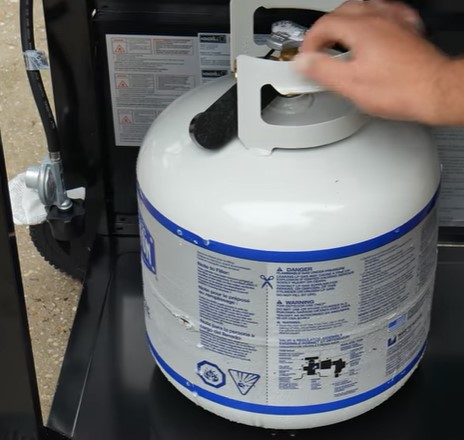 How To Attach Propane Tank To Grill