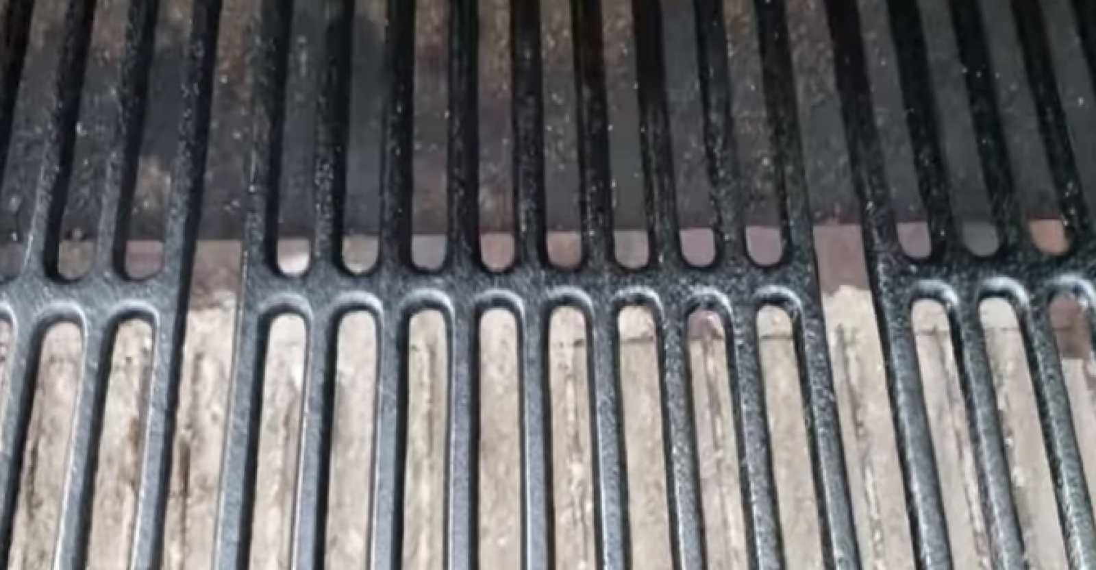 How To Clean Rusty Cast Iron Grill Grates