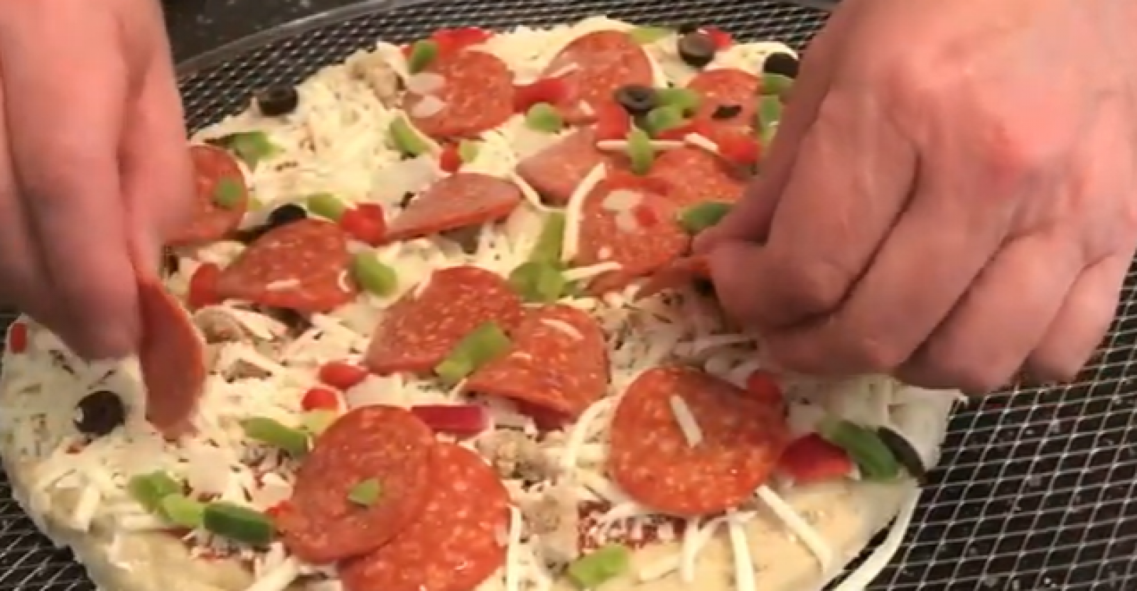 How To Cook Frozen Pizza On Gas Grill