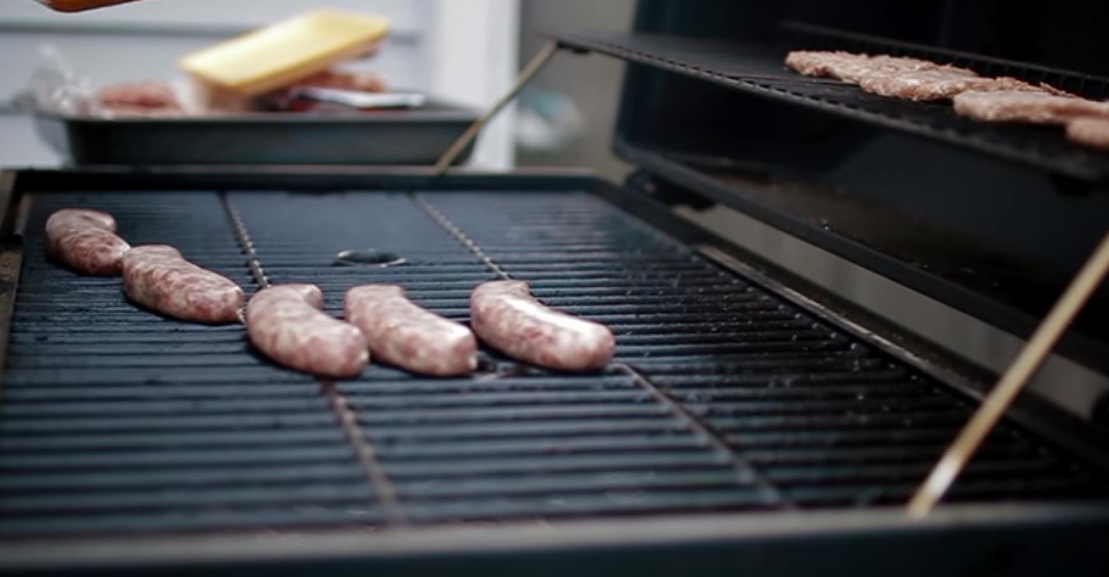 How To Grill Bratwurst On Gas Grill