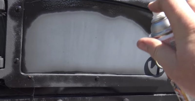 How to Paint a Chrome Grill Black