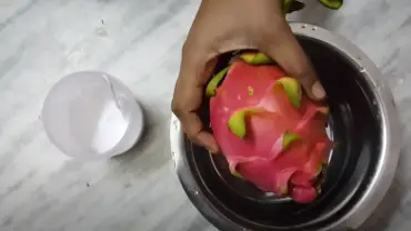 How to Cut Dragon Fruits