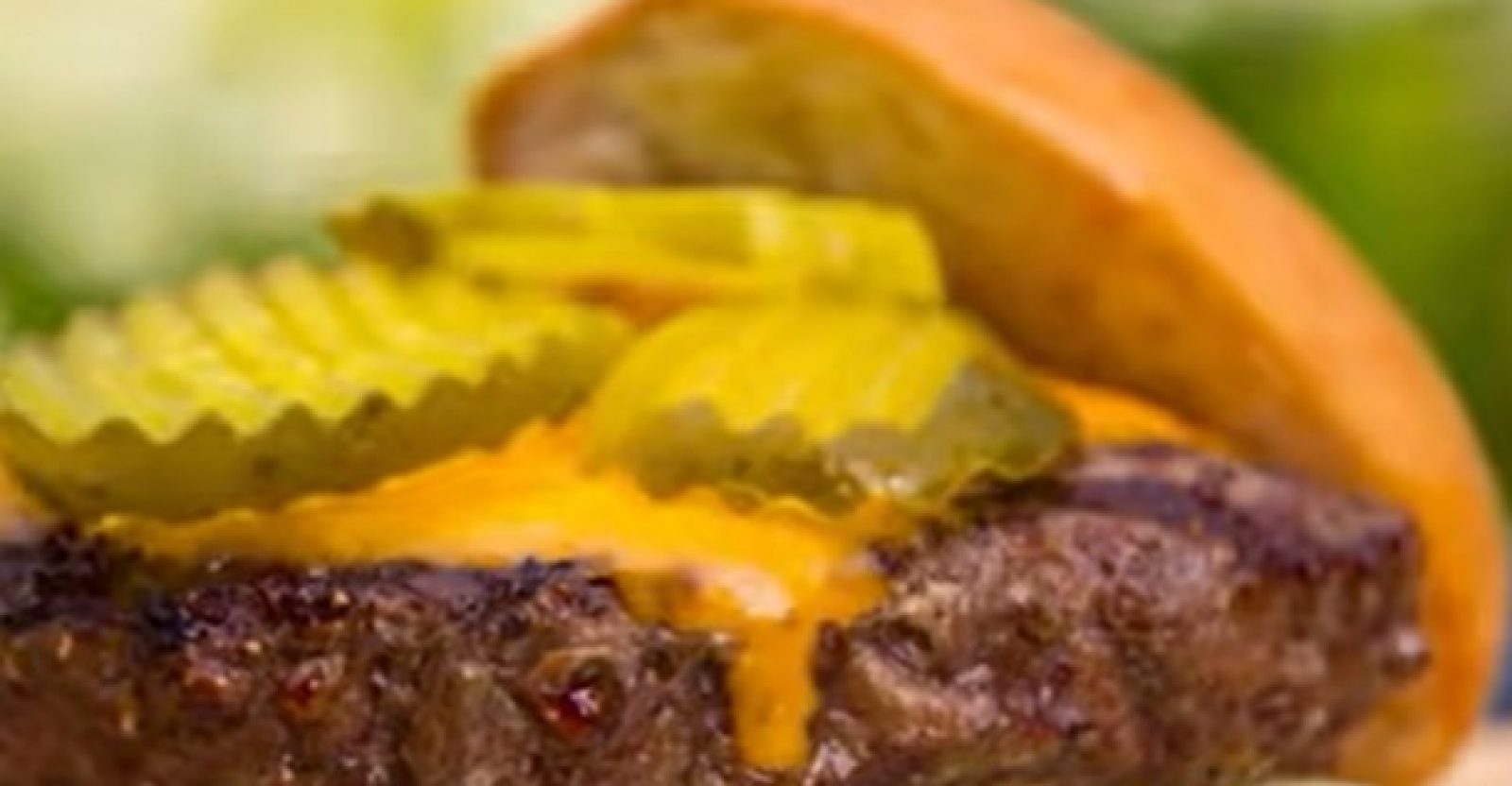 Do You Cover Burgers When Grilling