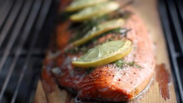 How Long Do You Soak Cedar Planks For Grilling