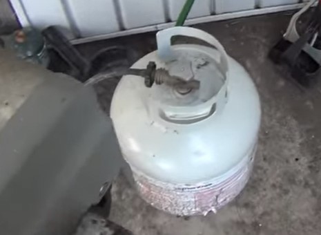 How Much Does A Gas Grill Propane Tank Weigh