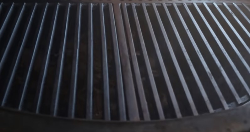 How To Clean A Rusty Barbecue Grill