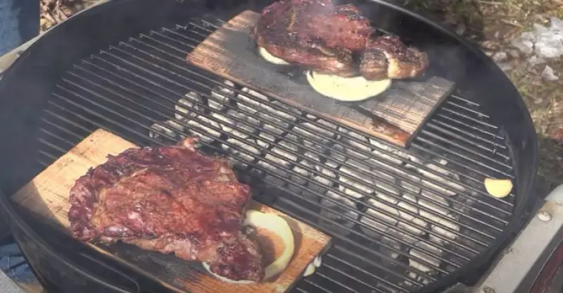 How To Clean Wood Grilling Planks