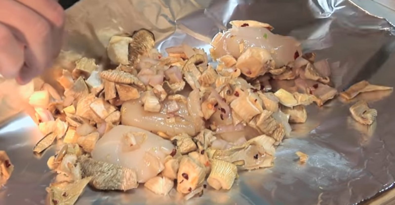 How to Cook Scallops on the Grill in Foil