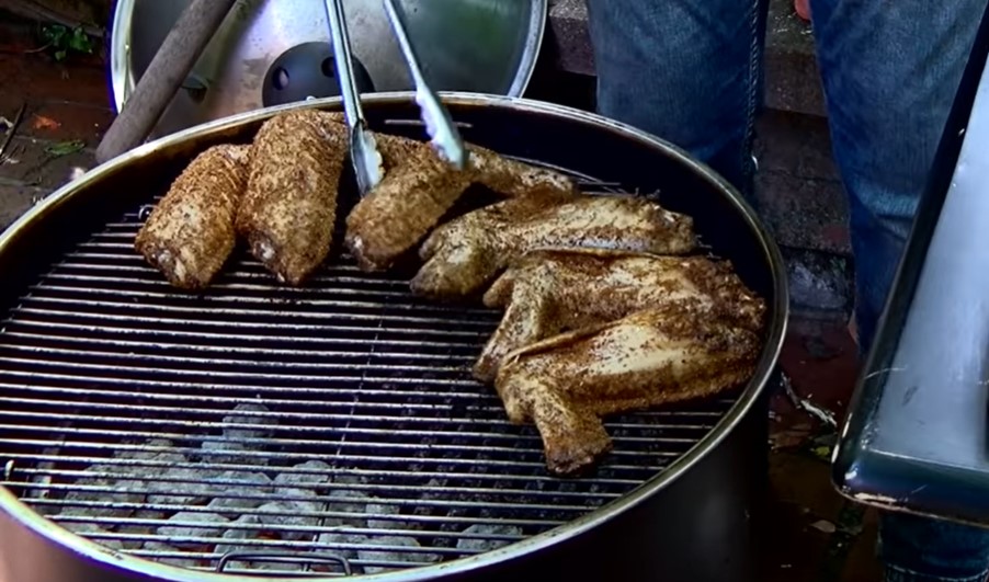 How to Cook Turkey Wings on the Grill