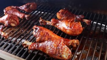 How to Make Turkey Legs on the Grill