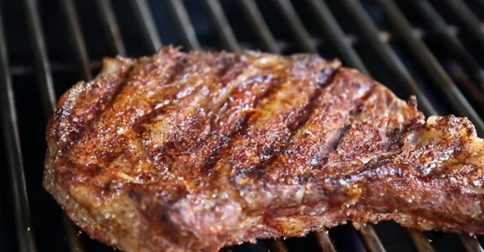Lid Up Or Down When Grilling Steak