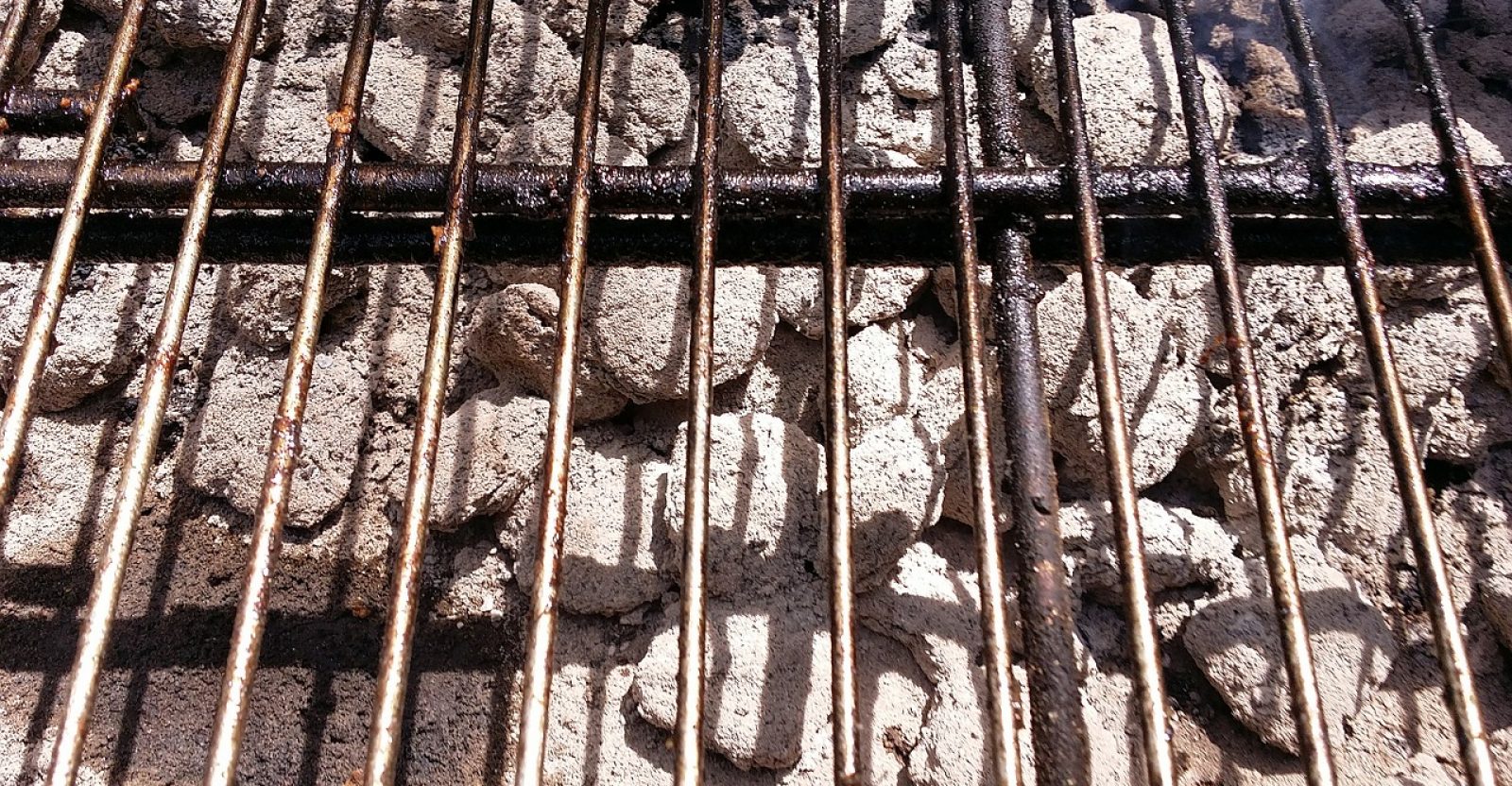 How To Clean Porcelain Enamel Grill Grates