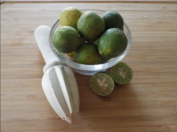 How to Juice Key Limes
