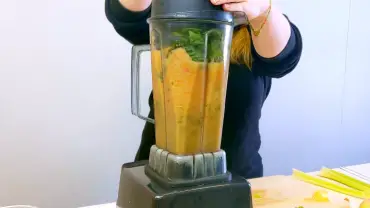 How To Juice With The Vitamix