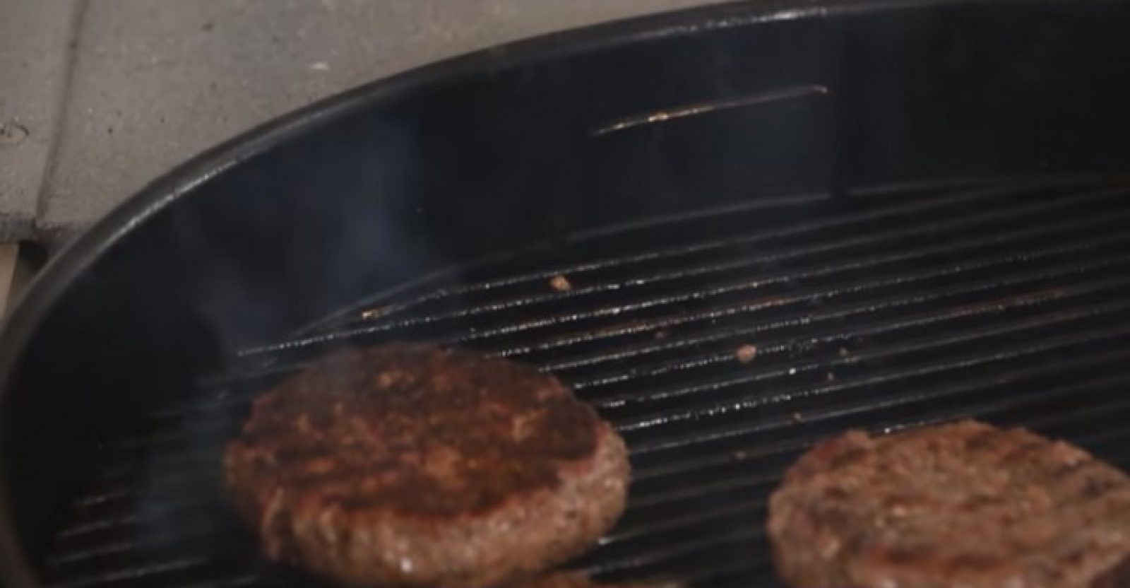 Why Put an Ice Cube on a Burger when Grilling