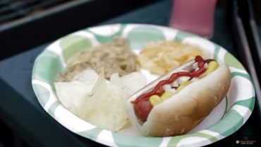How To Cook Hotdogs On A Gas Grill