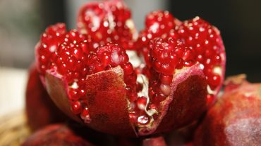 Can I Juice a Pomegranate in a Juicer